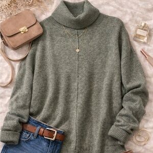 NWT Entro Olive Turtleneck Sweater M/L Soft Relaxed Fit